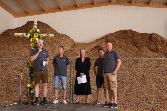 Einweihungsfeier der Nahwärme Wettelsheim-Bubenheim eG mit Rainer Lechner, Martin Huber, Bürgermeisterin Dr. Dr. Kristina Becker, Hannes Köhnlein und Stefan Heuberger
