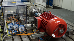 Synchron-Reluktanzmaschine auf dem Teststand